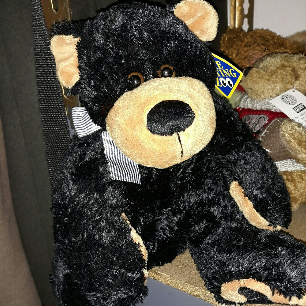 STUFFED ANIMAL BY PETTING ZOO( free must add to bundle